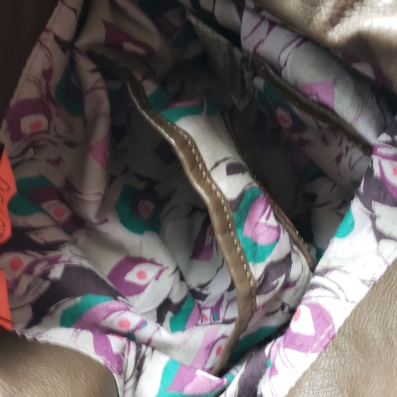 Free w/ purchase! Zara Vintage Hobo Bucket Bag - Picture 14 of 16